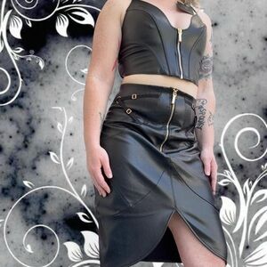 BNWT RARE/DISCONT. Honey Birdette ‘Jael’ set. corset sz md, skirt sz lg UNWORN